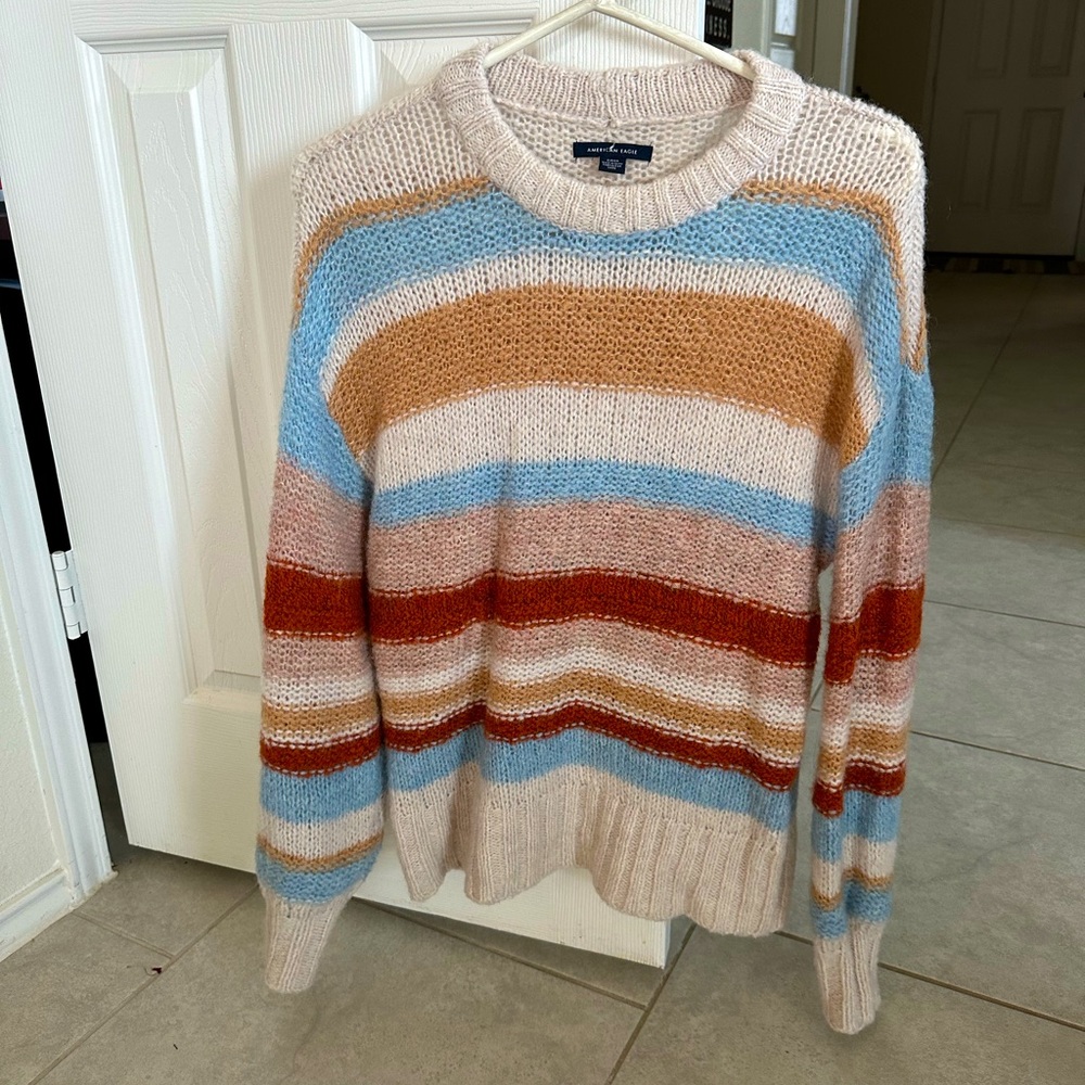 American Eagle size small sweater
